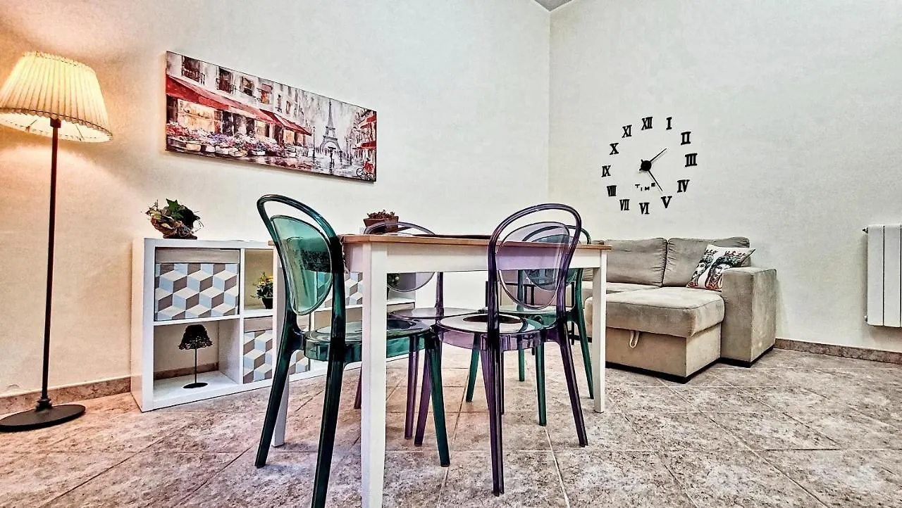 度假居 Zanzi 'S Apartments 阿沃拉